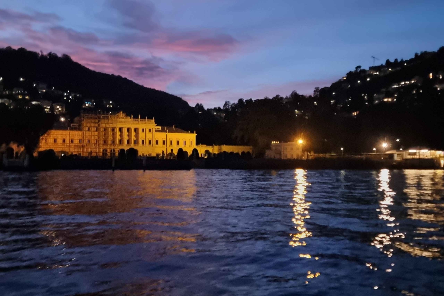 Comomeer: Aperitivo Cruise met Prosecco bij zonsondergang