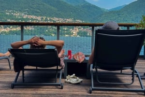 Lago Como: Aluguer de Vespa por um dia inteiro e espreguiçadeiras no Beach Club