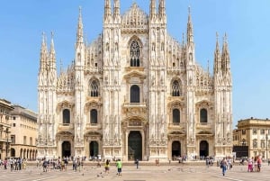Milan: Guided Cathedral Tour with Rooftop Terraces Access