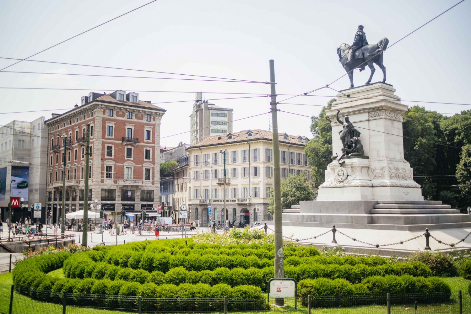 Milan: 24, 48, or 72-Hour Hop-On Hop-Off Bus Ticket