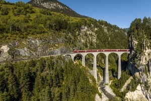 Milan : Billets pour les trains de la Bernina et des Glaciers et visite de Sankt Moritz