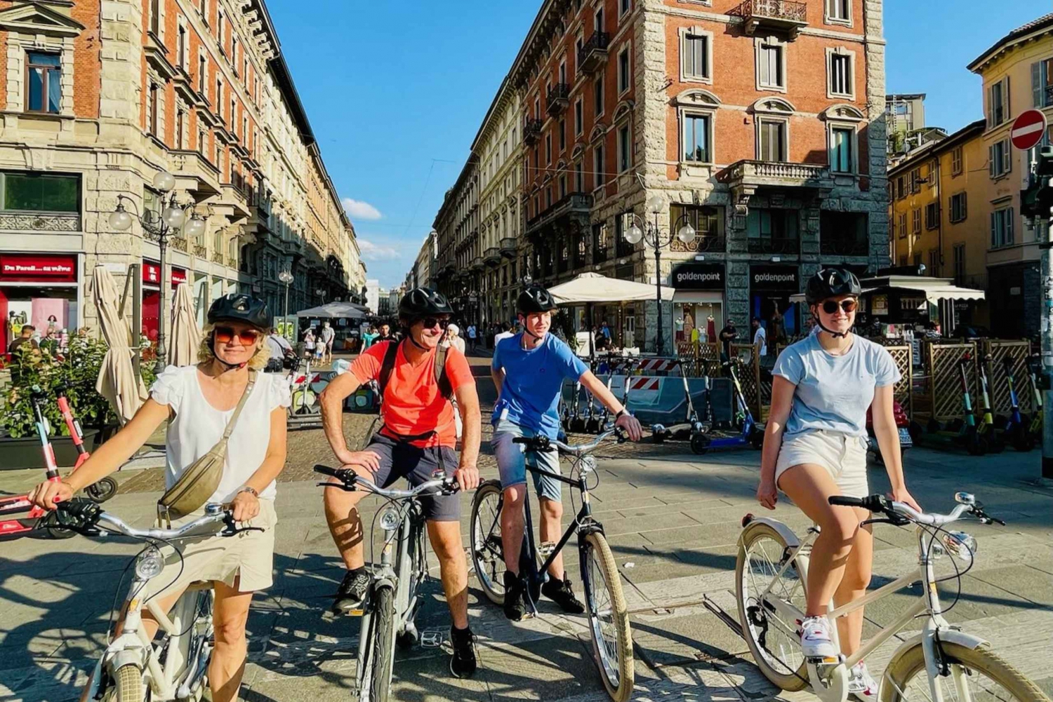 Milan: Bike tour of the city