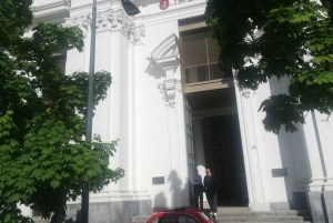 Mediolan: Wycieczka po kanałach zabytkowym Fiatem 500 (2 godz., 2 przystanki)