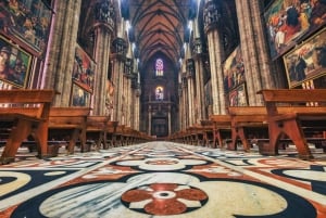 Tour privato del Duomo di Milano e delle terrazze con accesso prioritario