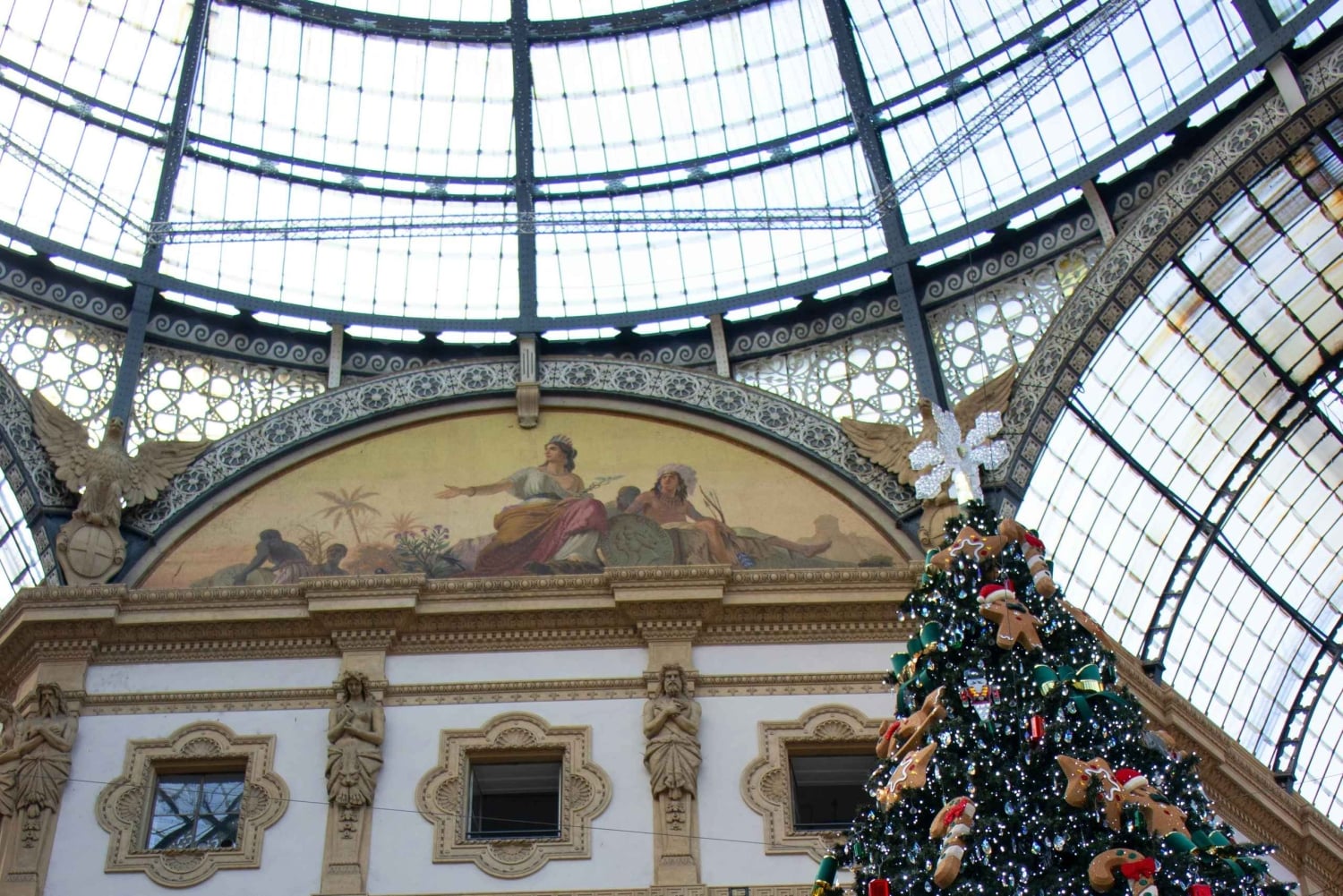 Milan: Christmas Walking Tour with a Local Guide