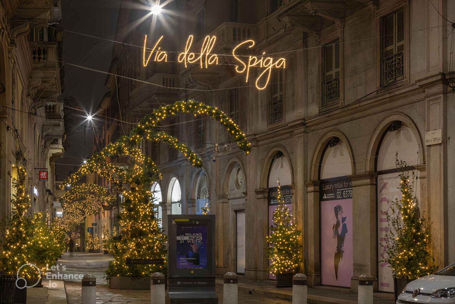 Milan: Christmas Walking Tour with a Local Guide