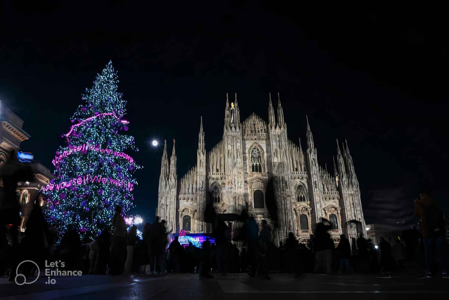 Milan: Christmas Walking Tour with a Local Guide