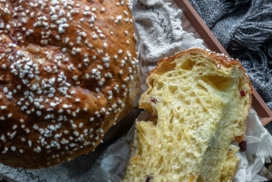 Milan: Christmas Walking Tour with a Local Guide