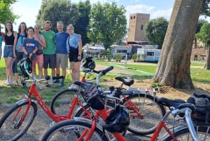 Milan: City Highlights Bike Tour