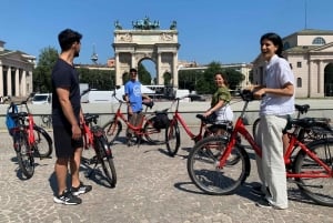 Milan: City Highlights Bike Tour