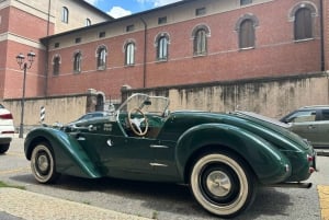 Mailand: Stadt-Highlights Private Tour mit dem Oldtimer