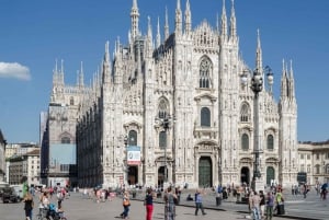 Milan: City walking tour in small group