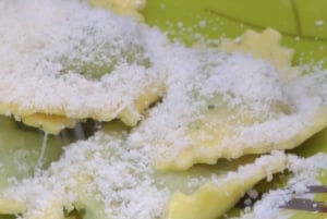 Milan: cooking class:Pasta, Ravioli, Gelato in a unique home