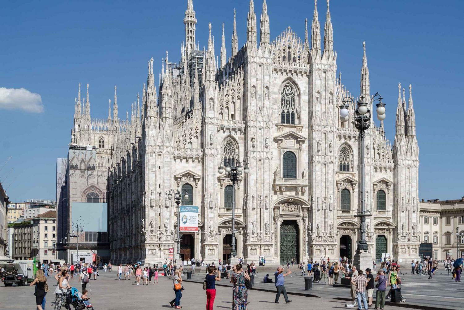 Milan: Duomo and Terraces Private Guided Tour