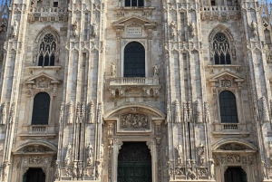 Milan: Duomo Angels and Demons Tour with Rooftop Access