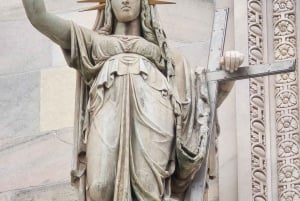 Milan: Duomo Angels and Demons Tour with Rooftop Access