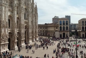 Milan: Skip-the-Line Duomo & La Scala Museum Guided Tour