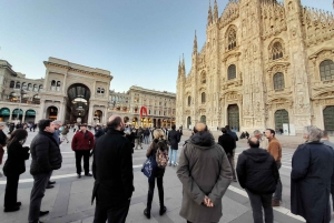 Milan: Duomo, La Scala Theater and highlights Walking Tour