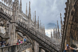 Milano: Duomo ja kattoterassi -kierros, valinnainen Open Bus -lippu