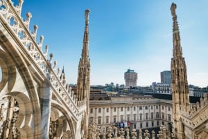 Milan: Duomo Rooftops and Cathedral Guided Tour with Tickets