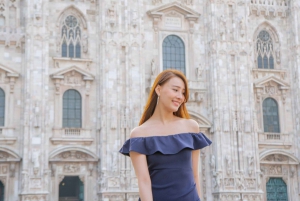 Milano: Duomo Square and Gallery Private Photo Shoot