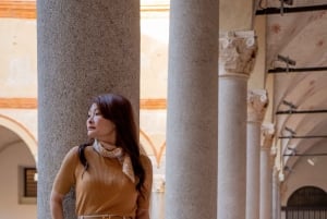 Milan: Duomo Square and Gallery Private Photo Shoot