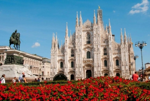 Milan: Small Group – Castle, Gelato Tasting & Duomo Rooftop