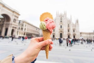 Milan: Small Group – Castle, Gelato Tasting & Duomo Rooftop