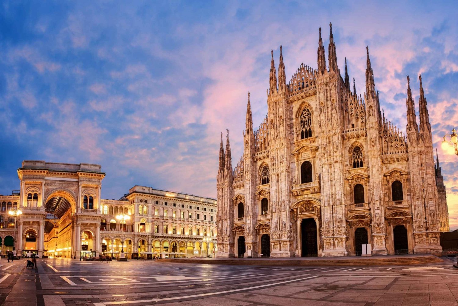 Milan: City Exploration Game and Tour