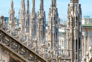 Milan: Express Walk with a Local in 90 minutes
