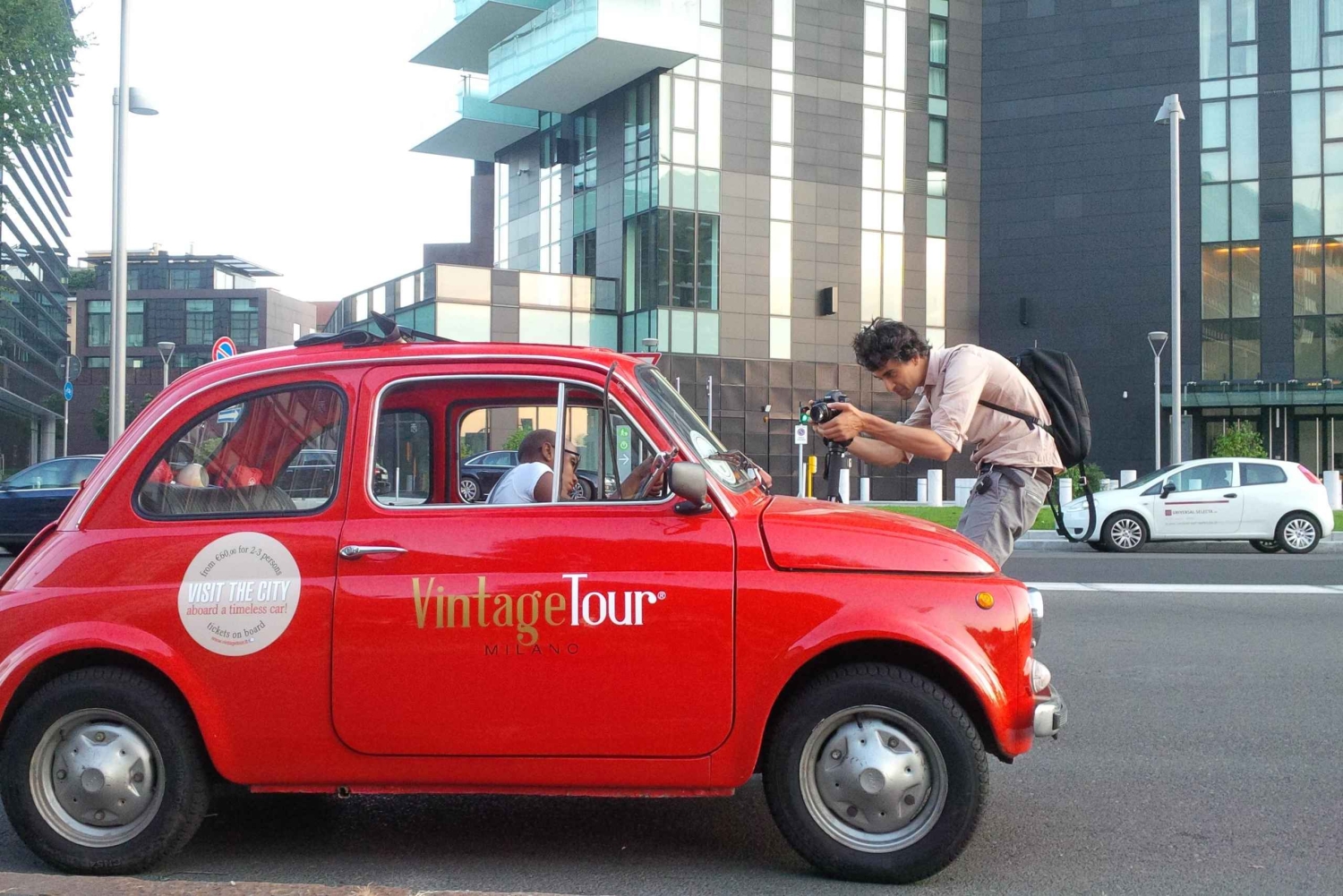 Milaan: Snelle rondrit per rode Fiat 500 (30 min, geen stop)