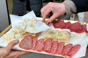 Milan: Gourmet Street Food Tour with Sightseeing and Tasting