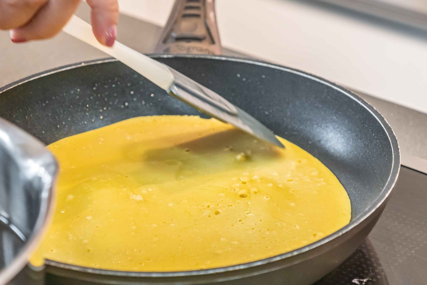 Milan: Hands-On Pasta & Dessert Cooking Class & Wine Pairing