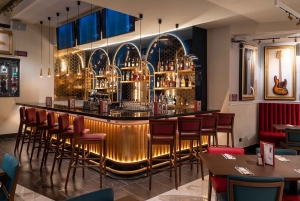 Mailand: Hard Rock Cafe mit Festmenü zum Mittag- oder Abendessen