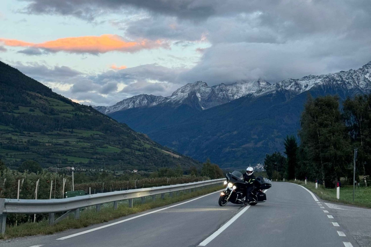Desde Milán: Tour en motos Harley Davidson por 5 países experiencia única!