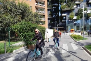 Milan: Highlights and Hidden Gems Guided Bike Tour