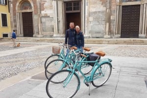 Milan: Highlights and Hidden Gems Guided Bike Tour