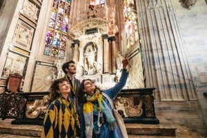 Milan: Highlights Walking Tour with Cathedral and Rooftops