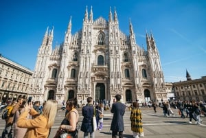 Milan: Highlights Walking Tour with Cathedral and Rooftops