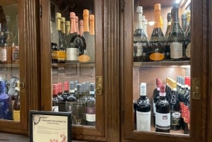 Milaan: Geschiedenis & Street Food Tour met wijnproeverij