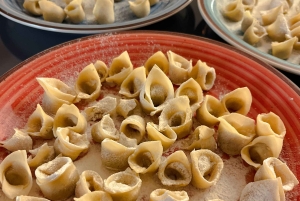 ミラノ：手作りパスタ、ソース、ティラミスのクッキング教室をご案内します