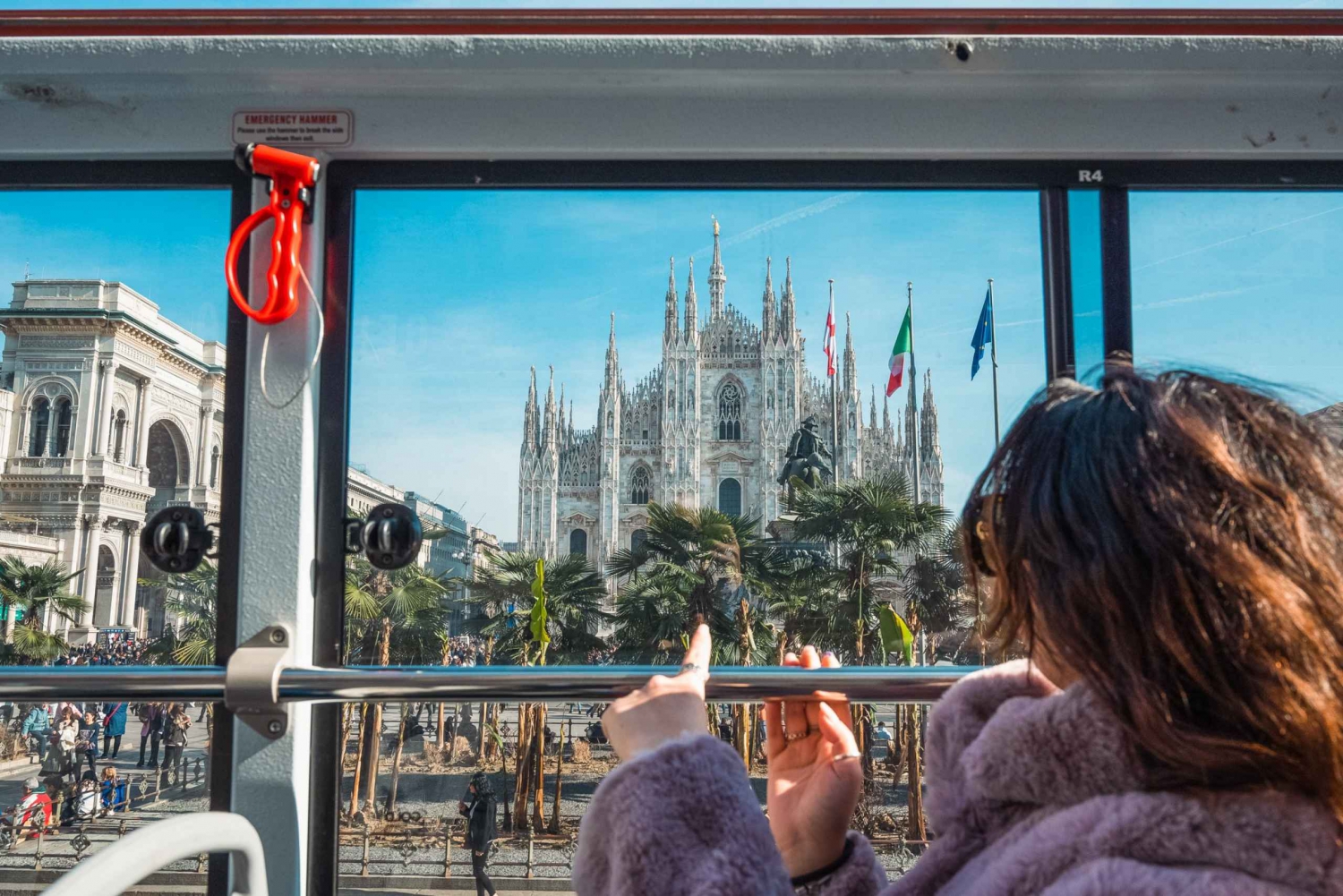 Milan: Hop-On Hop-Off Highlights Bus Tour