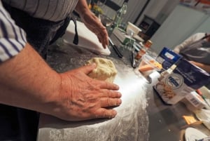Milan: Italian Cooking Class with Food and Wine