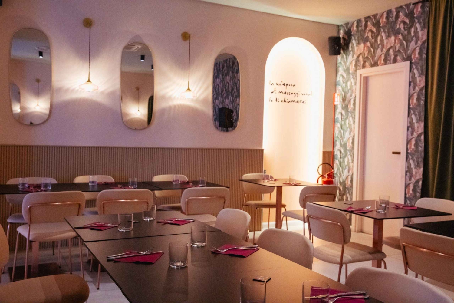 Milano: esperienza gastronomica italiana con presentazione dello chef e vino