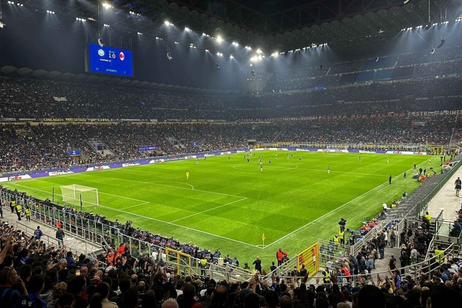 Milan: Join a football game of Inter or AC Milan with local