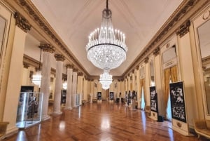 Milan: La Scala Theater and Museum Tour with Entry Tickets