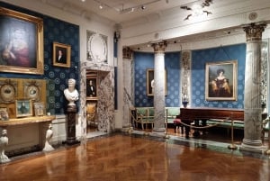 Milan: La Scala Theater and Museum Tour with Entry Tickets