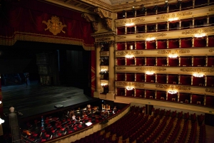 Milan: La Scala Theater and Museum Tour with Entry Tickets