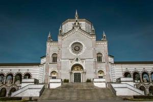 Milan: Monumental Cemetery Group Walking Tour