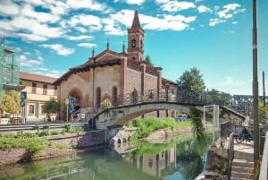 Navigli District Canal Boat Tour with Aperitivo